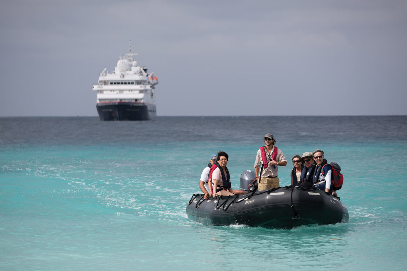 Silver_Discoverer_Zodiac2