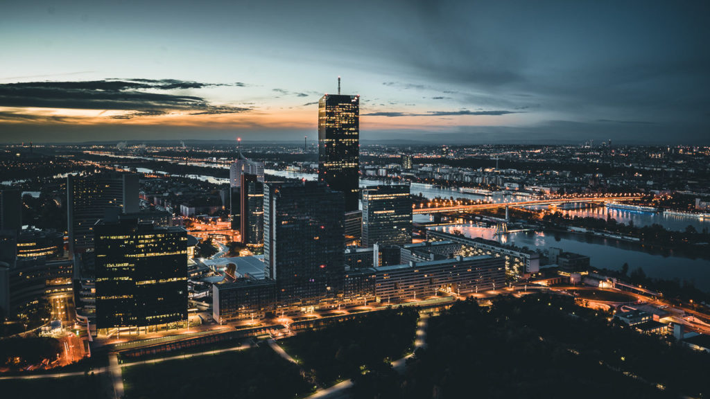 Sonnenaufgang Die Siegerbilder des Fotowettbewerbs "Top of Vienna" - Photo+Adventure