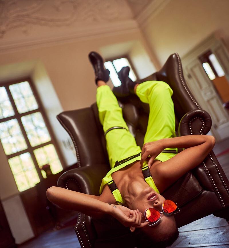 Location Portraits mit LED Licht: Atmosphäre gestalten − Robert Pichler - Photo+Adventure