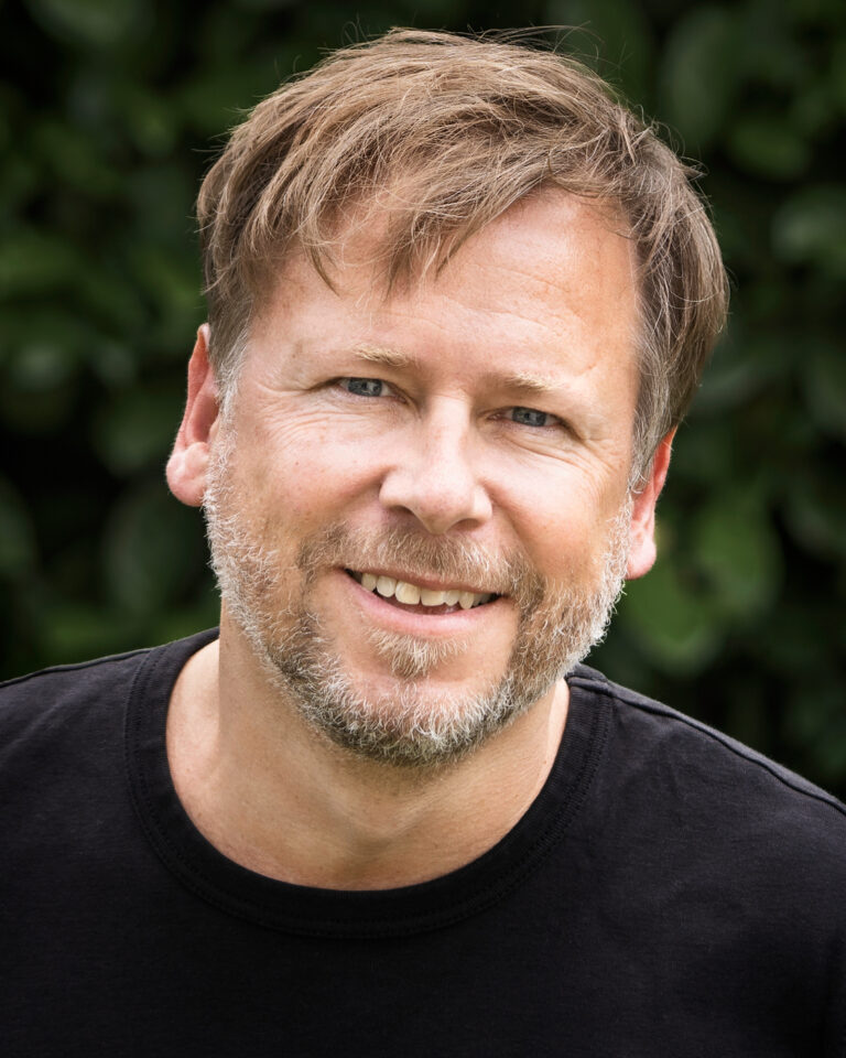 Speaker - Photo+Adventure